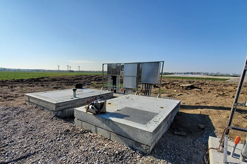 Glycol recovery pump station infrastructure at an airport deicing site